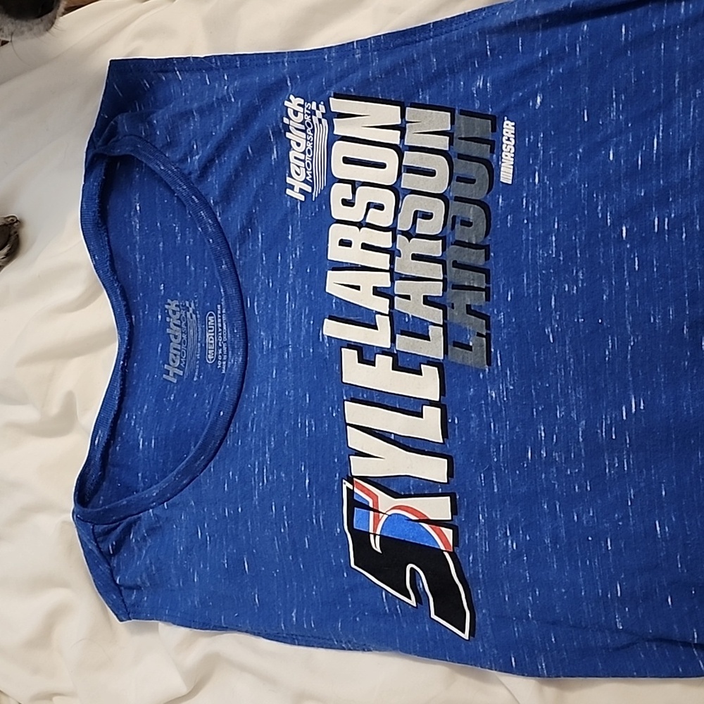 Kyle Larson medium tank top blue with white specks 100 percent polyester